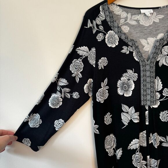 J. Jill Women's Black and White Floral 3/4 Sleeve Knee Length Dress Size Medium - Picture 3 of 6